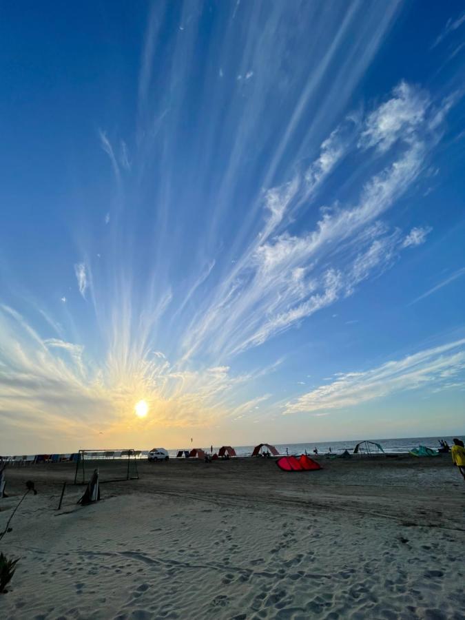 Nativo Kite House Vandrarhem La Boquilla Exteriör bild